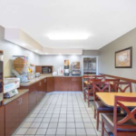 Breakfast Super 8 Grand Island