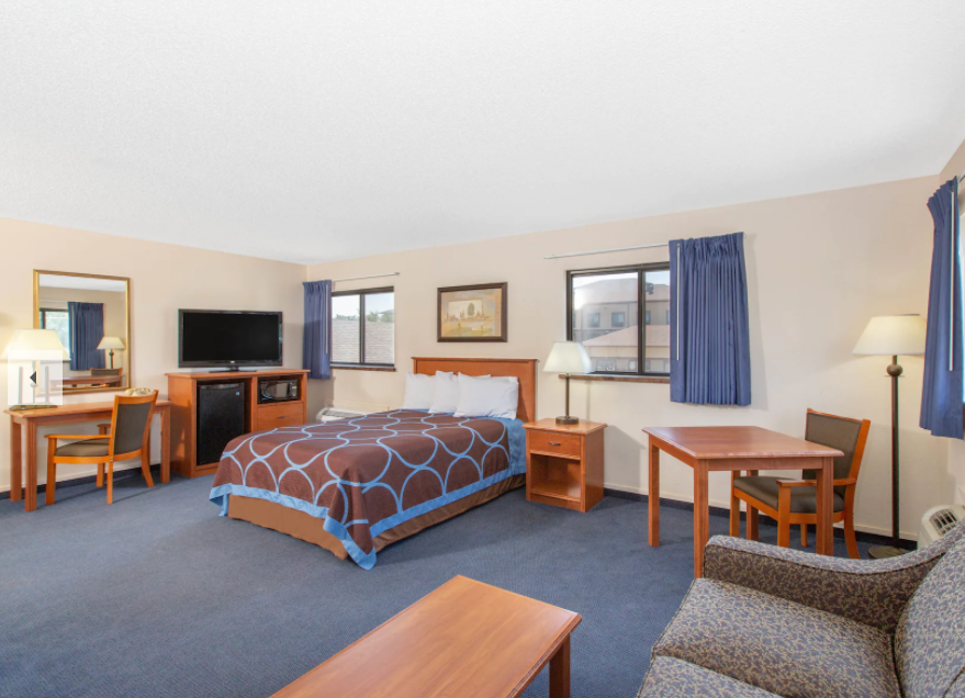 Room3 Super 8 Grand Island