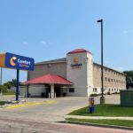 Exterior2 Comfort Suites by Choice Hotels
