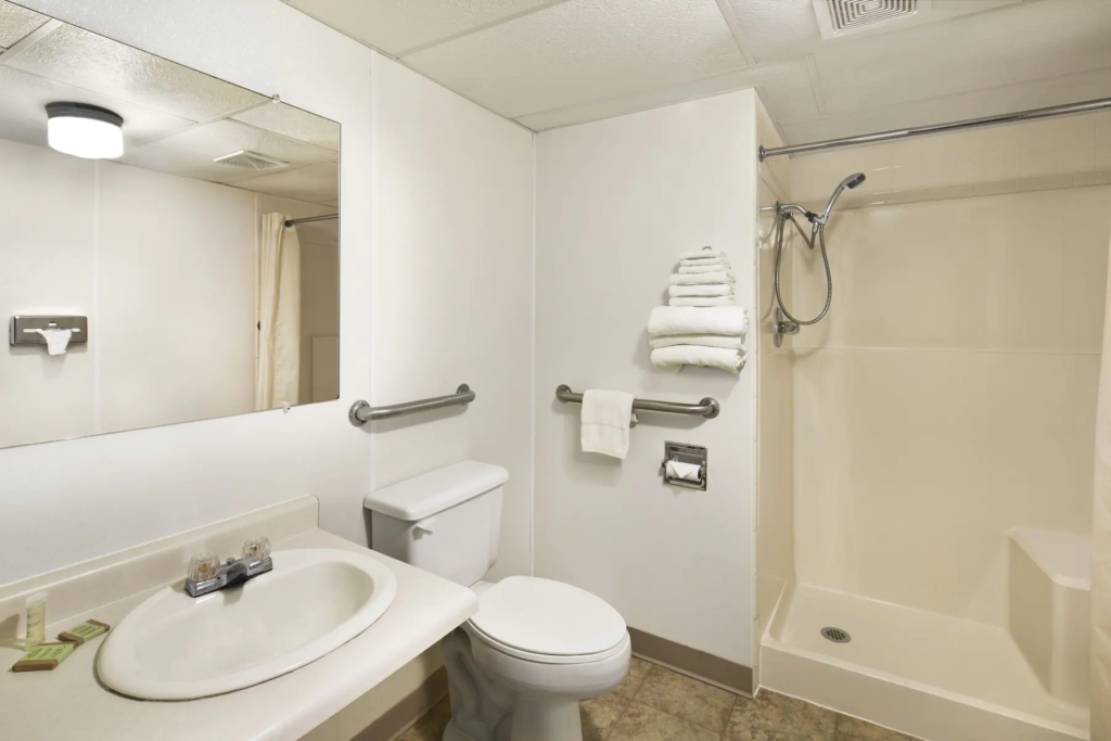08134_guest_room_3