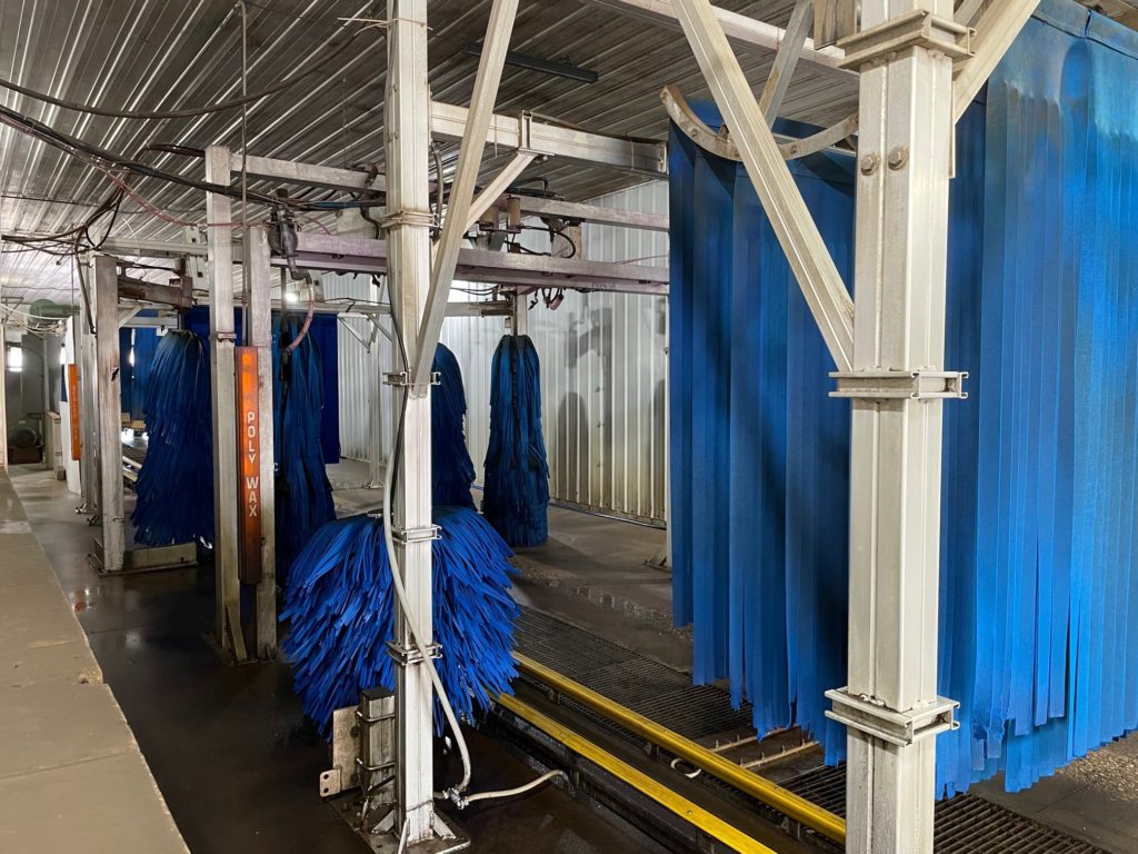 14 Dutch Boy Car Wash