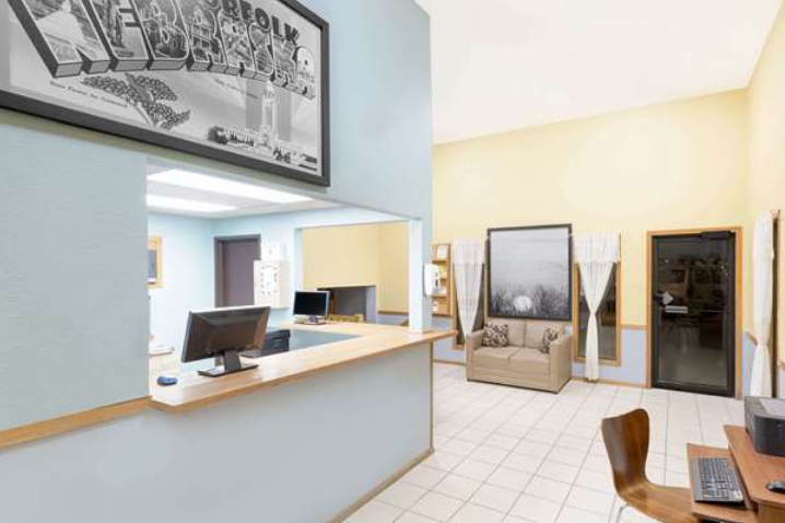 Lobby Super 8 by Wyndham