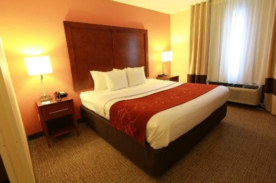comfort-suites (2) Comfort Suites by Choice Hotels