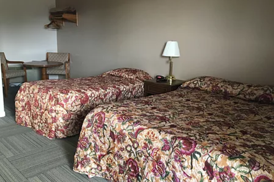 Double Dew Drop Inn