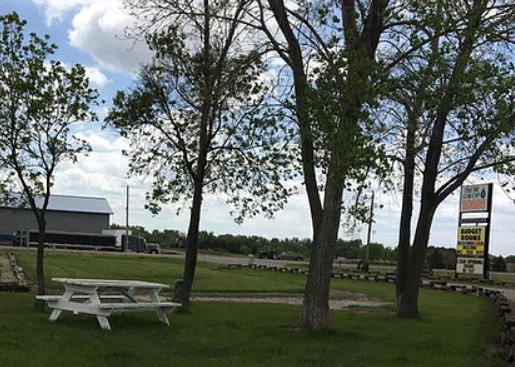 Picnic Area Dew Drop Inn