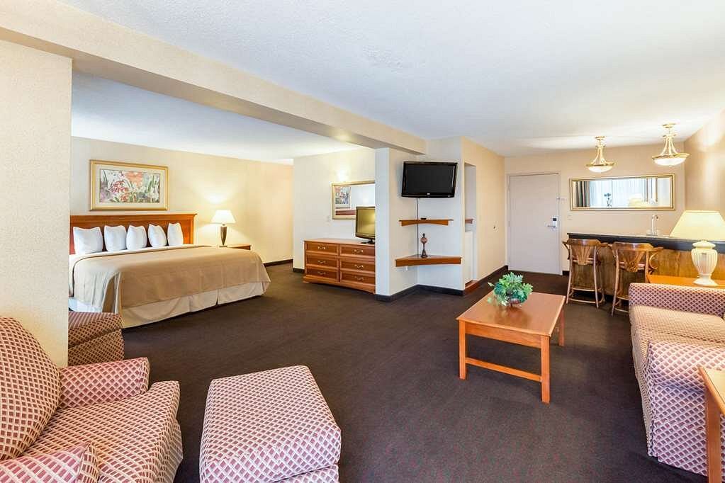 Quality Inn Interior4
