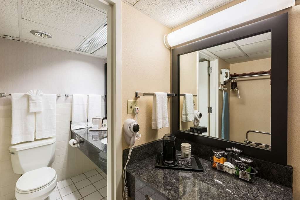 Quality Inn Interior5
